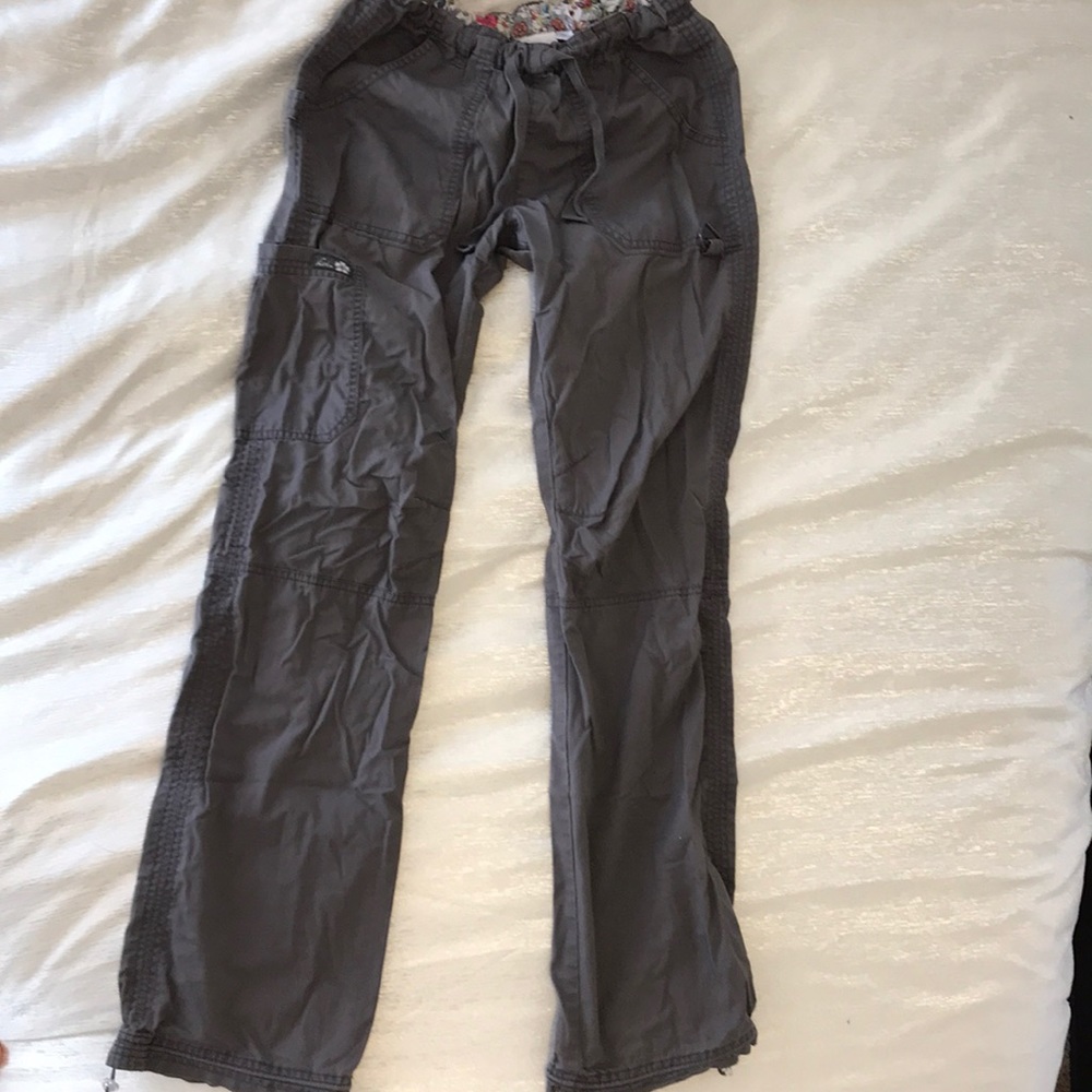 Koi ‘Lindsey” scrub pants